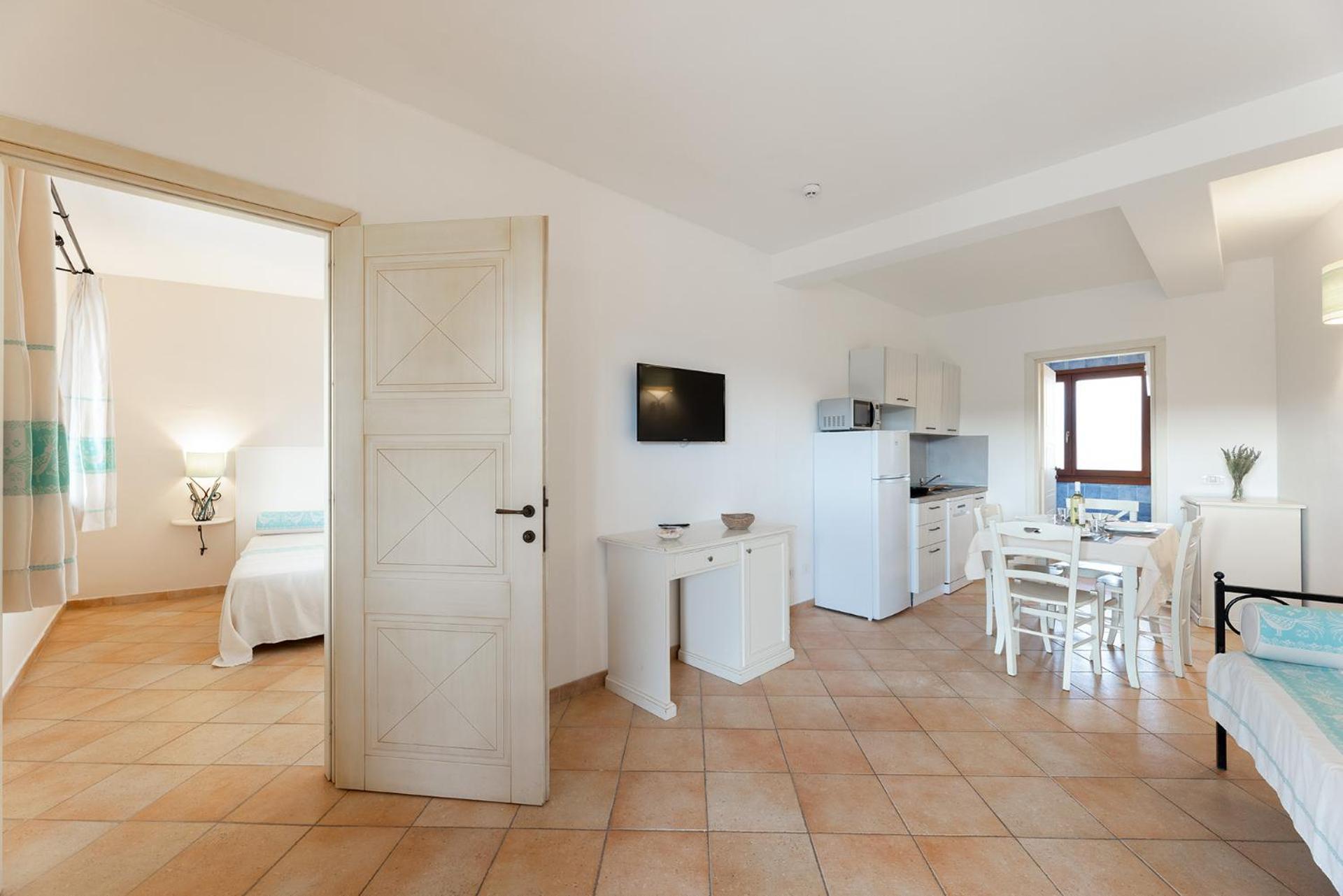 Residence Baia Dei Mirti Vignola Mare Экстерьер фото