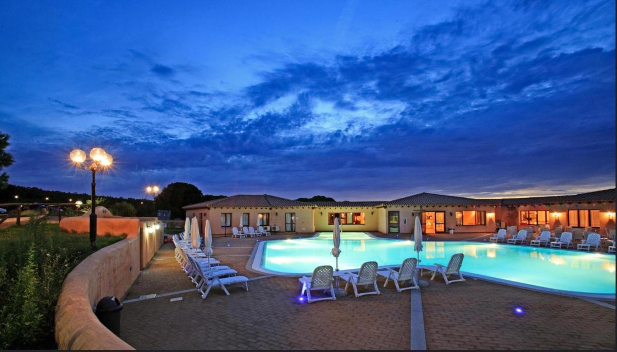 Residence Baia Dei Mirti Vignola Mare Экстерьер фото
