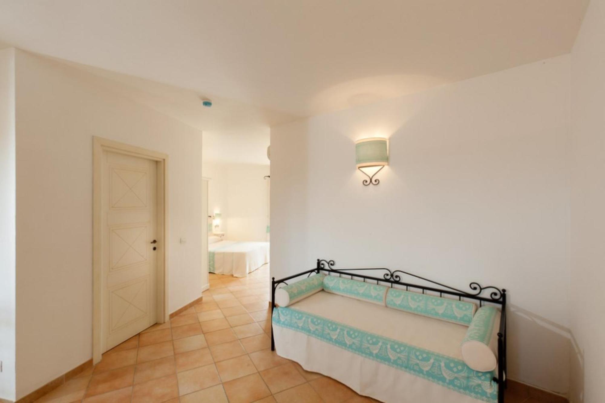 Residence Baia Dei Mirti Vignola Mare Экстерьер фото