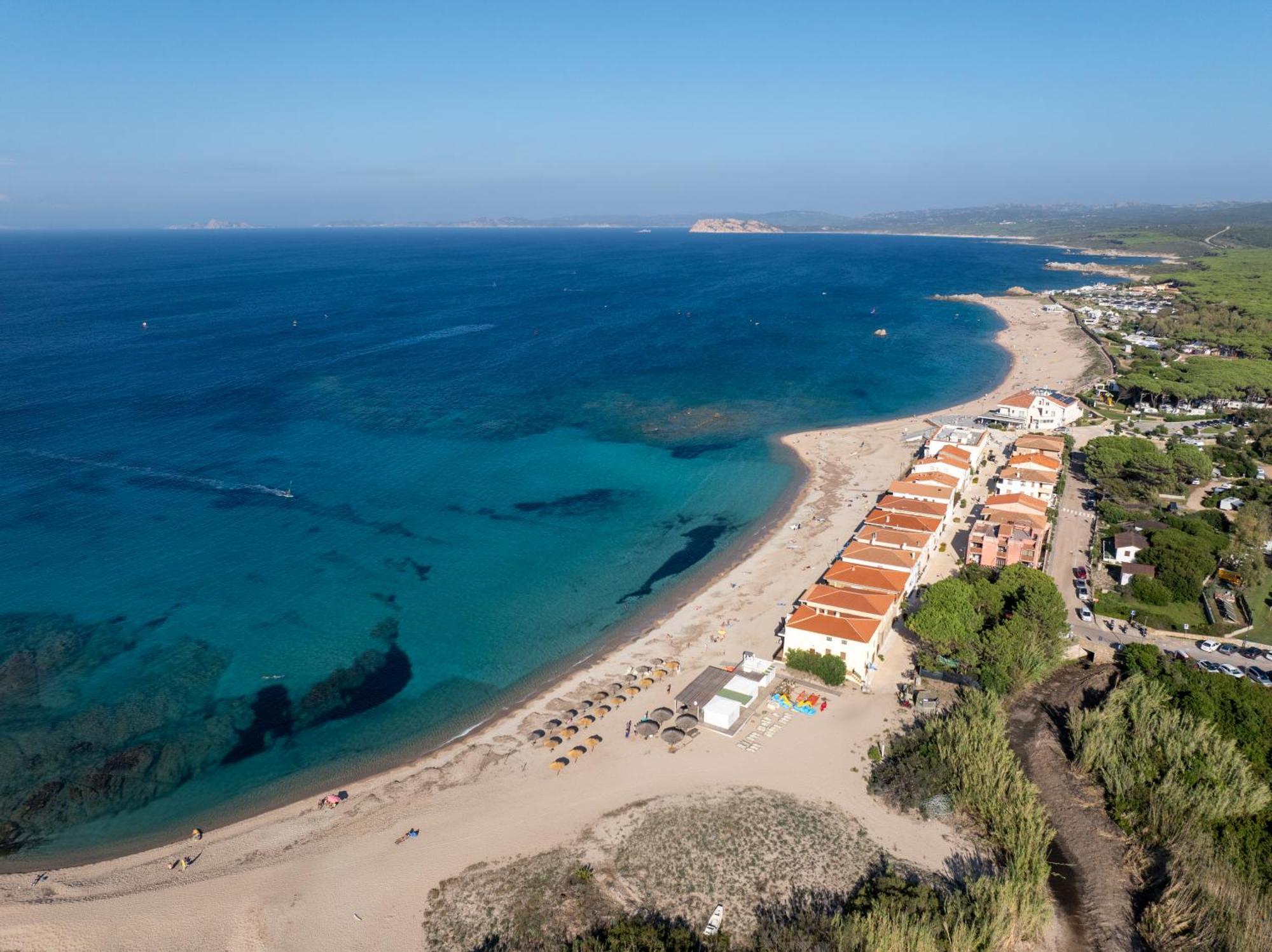 Residence Baia Dei Mirti Vignola Mare Экстерьер фото